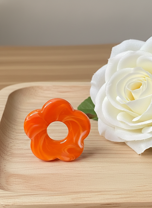 PAMPILLE : Boucles d'oreilles fleurs résine