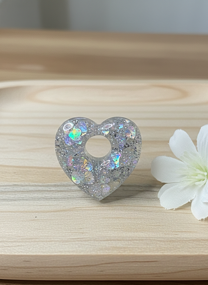 PAMPILLE : Boucles d'oreilles coeurs résine