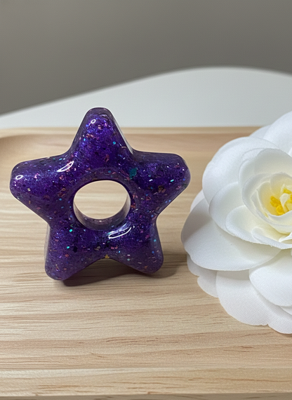 PAMPILLE : Boucles d'oreilles étoiles en résine