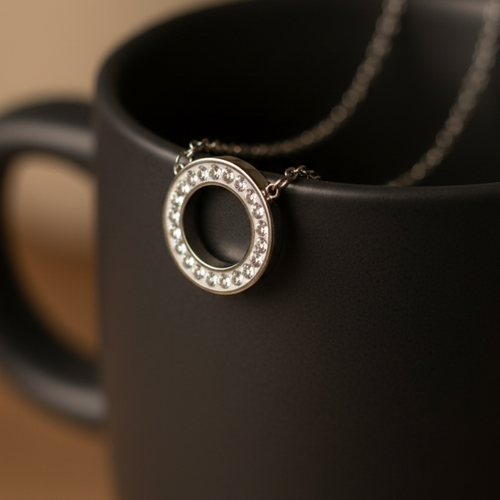 Collier Pendentif Cercle Scintillant en Acier Inoxydable